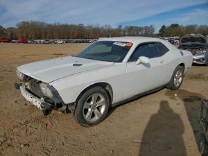 Dodge Challenger 3.6L 6 2011