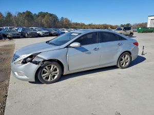 Hyundai Sonata SE 2.4L 4 2011