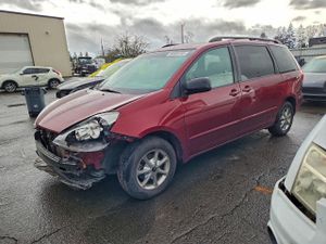 Toyota Sienna CE 3.5L 6 2009