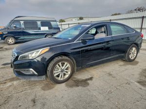 Hyundai Sonata SE 2.4L 4 2015