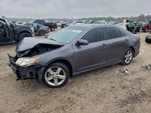 Toyota Camry L 2.5L 4 2014