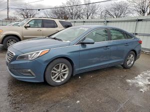 Hyundai Sonata SE 2.4L 4 2015