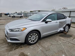 Ford Fusion S 2.5L 4 2015