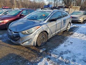 Hyundai Elantra GS 1.8L 4 2013