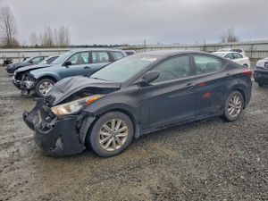Hyundai Elantra SE 1.8L 4 2015