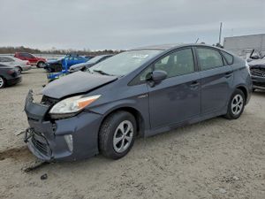 Toyota Prius 1.8L 4 2013
