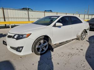 Toyota Camry L 2.5L 4 2014