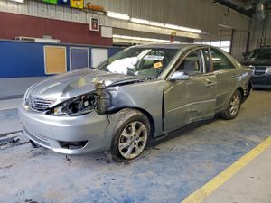 Toyota Camry LE 2.4L 4 2005