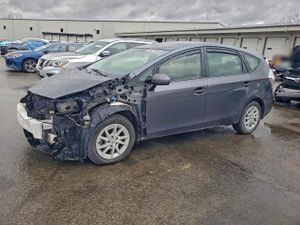 Toyota Prius 1.8L 4 2014