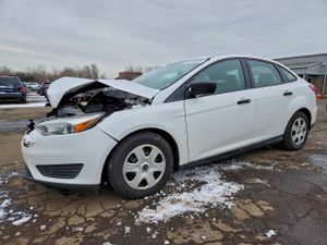 Ford Focus S 2.0L 4 2015