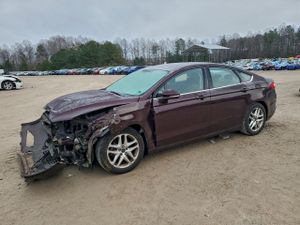 Ford Fusion SE 2.5L 4 2013