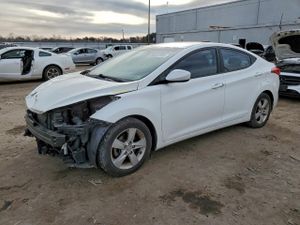 Hyundai Elantra GLS 1.8L 4 2013