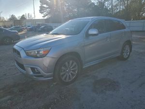 Mitsubishi Outlander SE 2.0L 4 2011