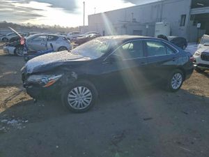 Toyota Camry LE 2.5L 4 2015