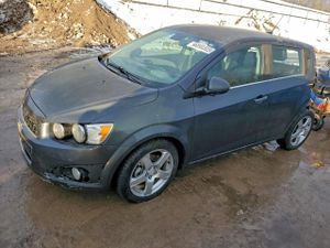 Chevrolet Aveo (Sonic) LTZ 1.4L 4 2013