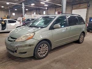 Toyota Sienna XLE 3.5L 6 2010