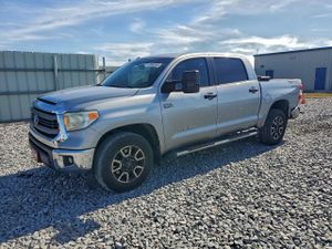 Toyota Tundra CREWMAX SR5 5.7L 8 2014