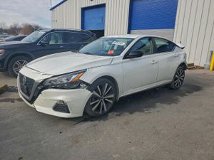 Nissan Altima SR 2.5L 4 2020