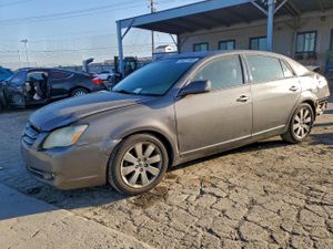 Toyota Avalon XL 3.5L 6 2005