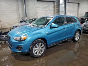 Mitsubishi Outlander ES 2.0L 4 2013