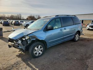 Toyota Sienna LE 3.3L 6 2006
