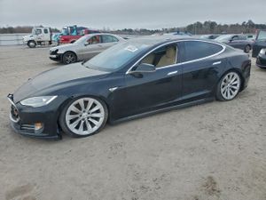 Tesla Model S 2013