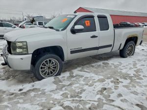 Chevrolet Silverado 1500 C1500 LS 4.8L 8 2011