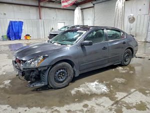 Nissan Altima BASE 2.5L 4 2010