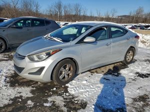 Hyundai Elantra SE 1.8L 4 2015