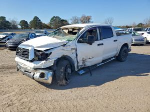 Toyota Tundra CREWMAX 5.7L 8 2008