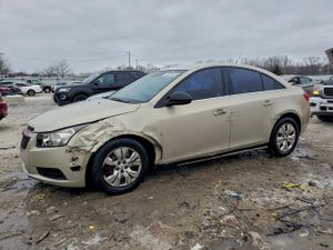 Chevrolet Cruze LS 1.8L 4 2012