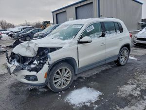 Volkswagen Tiguan S 2.0L 4 2012