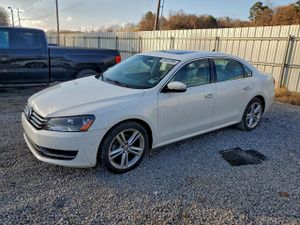 Volkswagen Passat SE 1.8L 4 2014