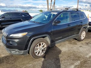 Jeep Cherokee LATITUDE 2.4L 4 2015