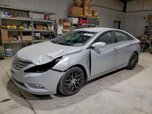 Hyundai Sonata SE 2.4L 4 2012