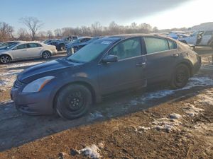Nissan Altima BASE 2.5L 4 2010