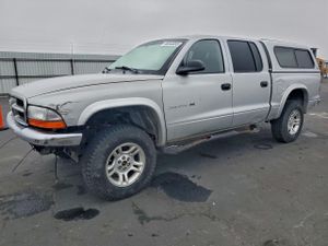 Dodge Dakota QUAD SLT 4.7L 8 2002