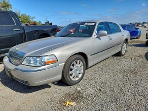 Lincoln Town Car SIGNATURE LIMITED 4.6L 8 2006