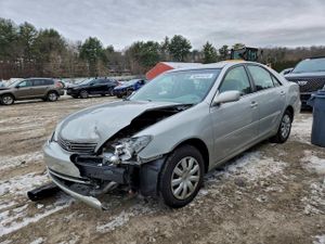 Toyota Camry LE 2.4L 4 2005
