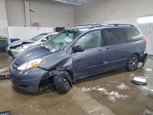 Toyota Sienna CE 3.5L 6 2007