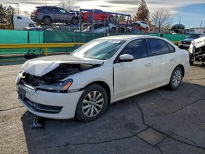 Volkswagen Passat S 1.8L 4 2014