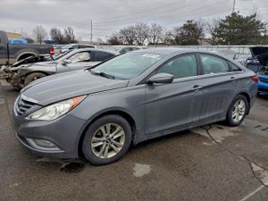 Hyundai Sonata GLS 2.4L 4 2013