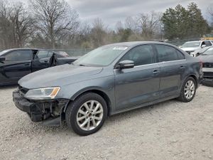 Volkswagen Jetta SE 1.8L 4 2014