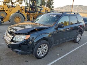 Subaru Forester 2.5X PREMIUM 2.5L 4 2012