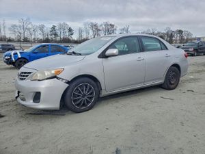 Toyota Corolla BASE 1.8L 4 2013