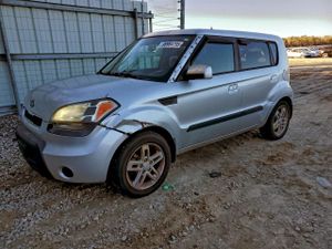 Kia Soul + 2.0L 4 2010