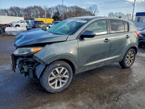 Kia Sportage LX 2.4L 4 2015