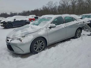 Toyota Camry LE 2.5L 4 2015