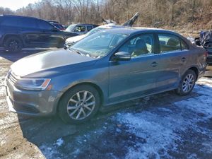 Volkswagen Jetta SE 1.8L 4 2014