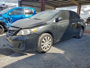 Toyota Corolla BASE 1.8L 4 2013